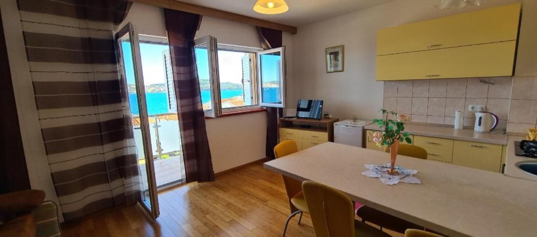 Apartmani Gizela Donji Seget Oda fotoğraf