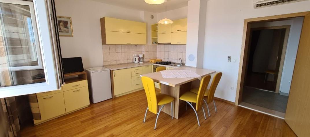 Apartmani Gizela Donji Seget Oda fotoğraf